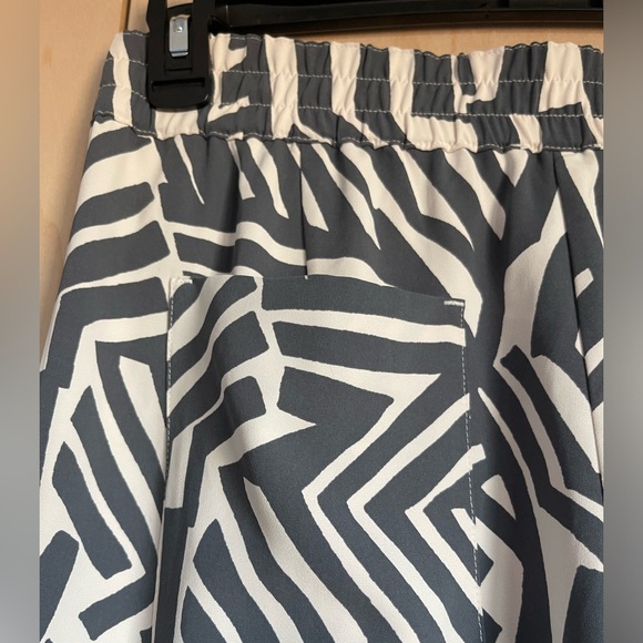 Loft Fluid Pants - Picture 3 of 3